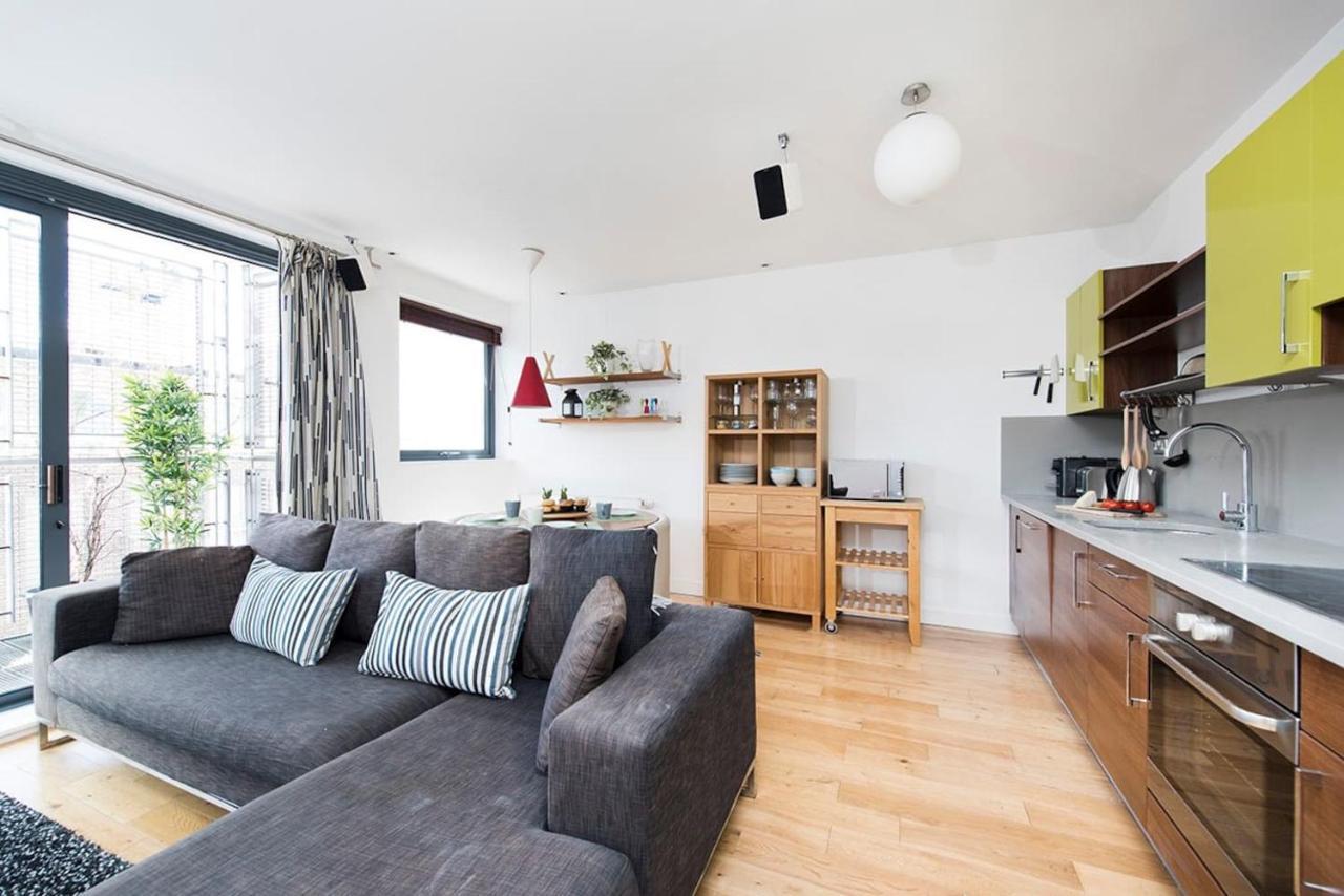 Stylish 2 Bedroom Flat With Balcony In לונדון מראה חיצוני תמונה