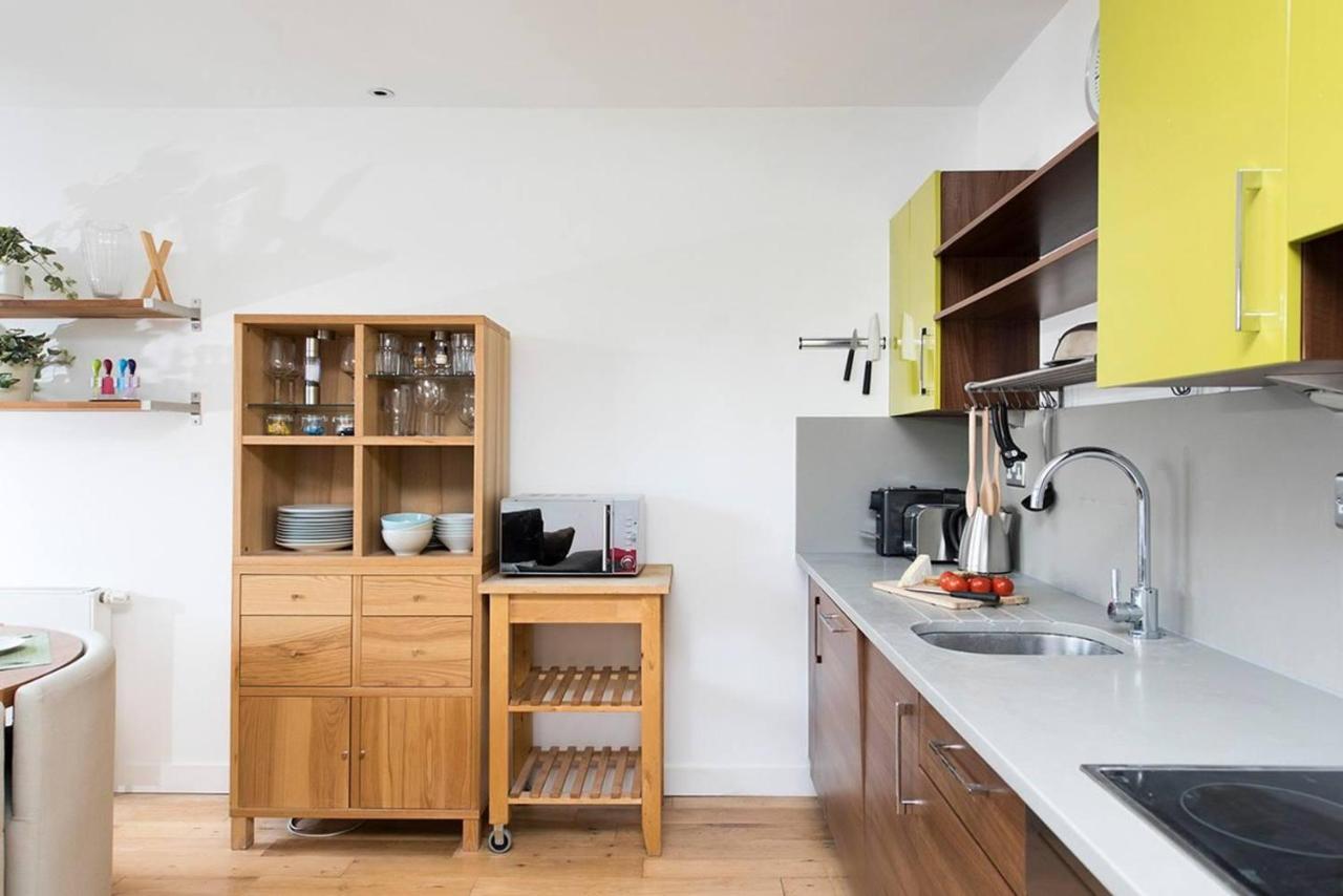Stylish 2 Bedroom Flat With Balcony In לונדון מראה חיצוני תמונה